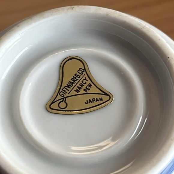 Beautiful Japanese Porcelain - Picture 7 of 8